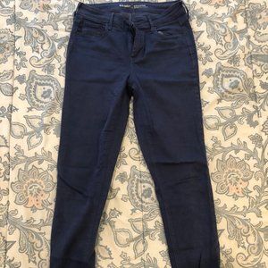 Old Navy Mid-Rise Pant